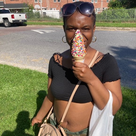 Jessica - Picture 4 of 7